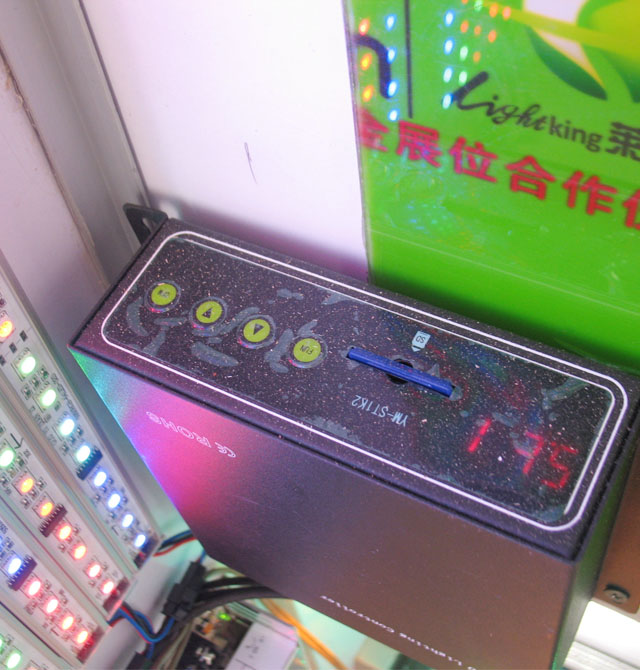 �Ă�LED�􎧟��l RGB-Ӳ���l 60��/�� ���z��ˮ