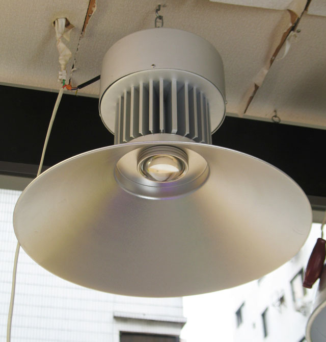 �Ă���픟� ���V��LED 8�� 50w ĥɰ�淴�� �X�Ͻ�