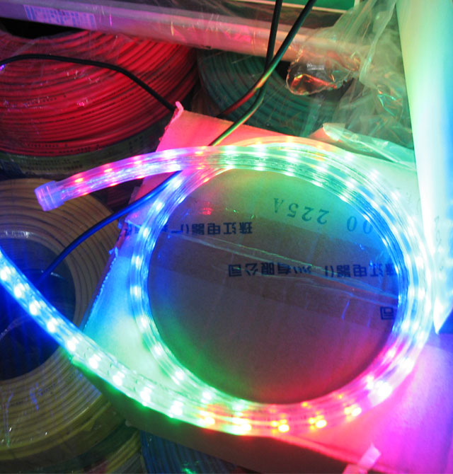 ���_LED�􎧟��l 5050��ɫܛ��l 60��/�� ���S�t�G��ɫ ���z��ˮ