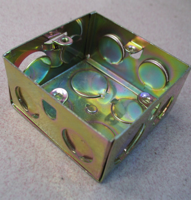 ���_�׺У��Ӿ��У� �F�׺�1.0�� 77mm��77mm��40mm���κ�