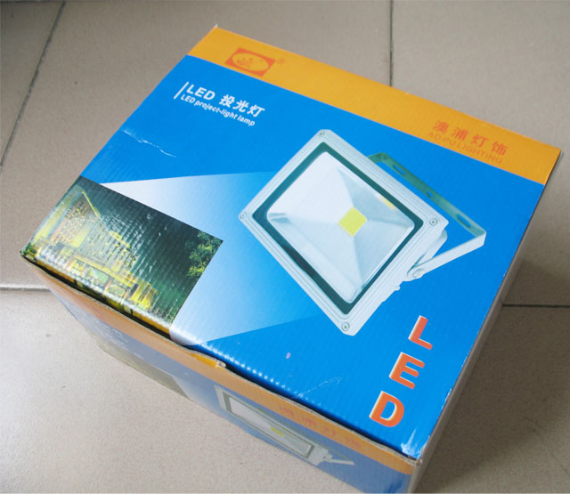 �h��LEDͶ�������� APL10421A-50B 50w �׹�/ů�� 285mm��235mm��150mm