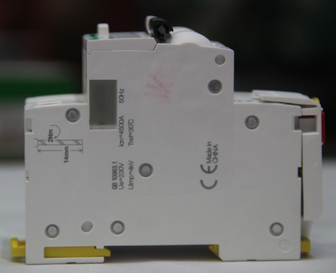 ʩ�͵�·��\�՚��_�P iDPNa 2P 10A �՚��_�P���ܚ���·���� 220kv