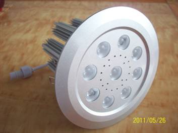 �컨�� 27��LED�컨���׹� ��135�� �X��ɫ���߹� 180�� ������Դ MR8