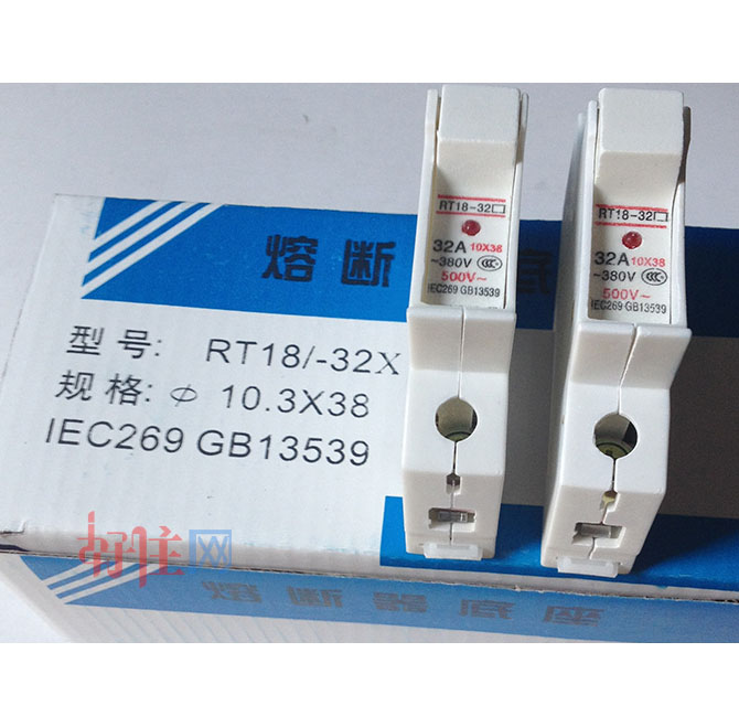 �A����·��\�՚��_�P RT18-32 1P 32A �՚��_�P���ܚ���·����