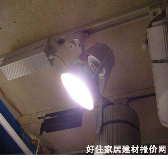 ���u��� ��܉211 150w ��ɫ