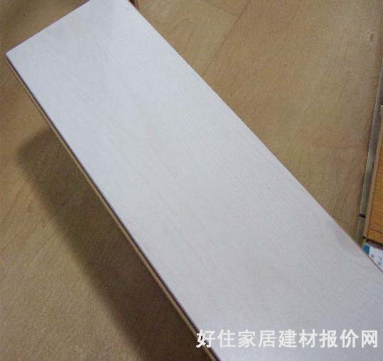 ��ľ�ͺϵذ� ���ӌ�ľ�ͺϼ���ѩ�� 810mm��125mm����18mm