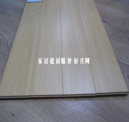 ��ů�Ǐ����ͺϵذ� Q22��ľ 810��125��18mm