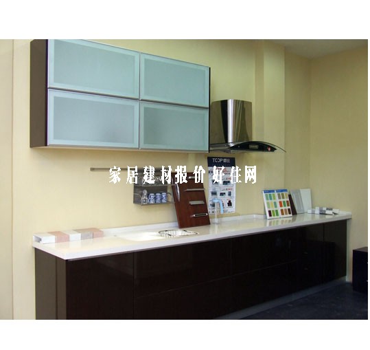 ���w���� ��ɫ ˮ����