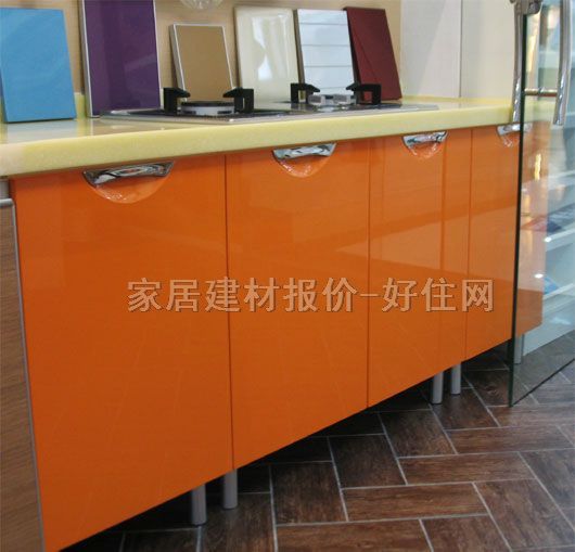 �N���ع� ��ɫ �����