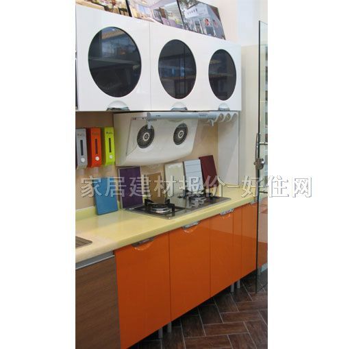 ���w���� ��ɫ �����