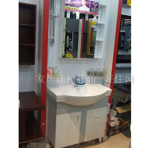 ��ɽ�����R�M�� 812 PVC 