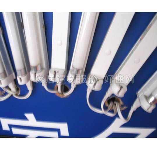 ���ۡ��O���չ����Դ T5/SX-01 28W