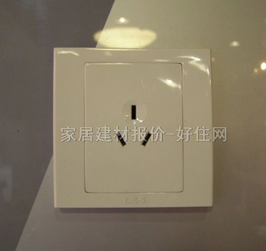 ��늲������ LV-1 ���O ��ɫ