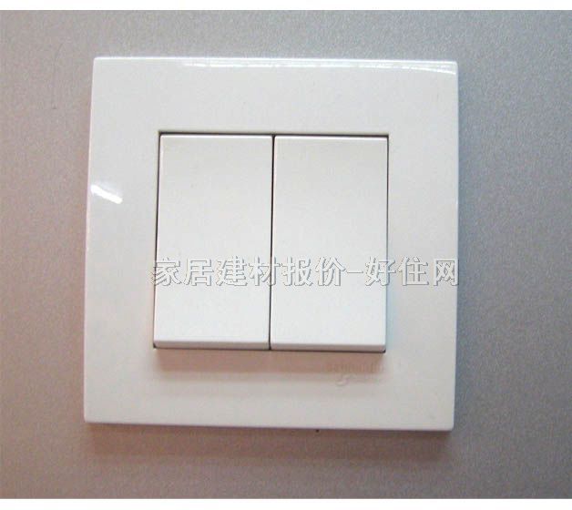 ���E���_�P��� 2λ�ο� ��ɫ