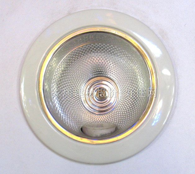 ���bǶ��Ͳ�� 908H ��105mm ֱʽ