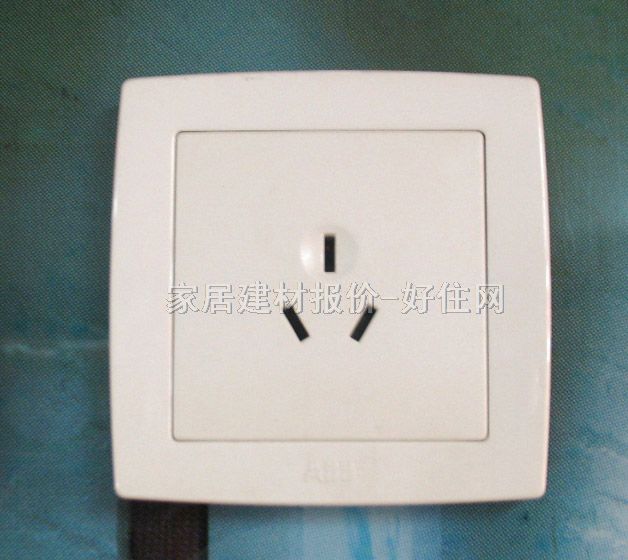 ��늲������ ���ϵ�� ���O ��ɫ