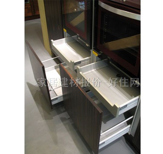 ���������w���� �N��̴�� ӆ��