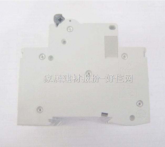 ÷�m���m��·��\�՚��_�P MUlti9 C65N C16 3P 16A �՚��_�P���ܚ���·����