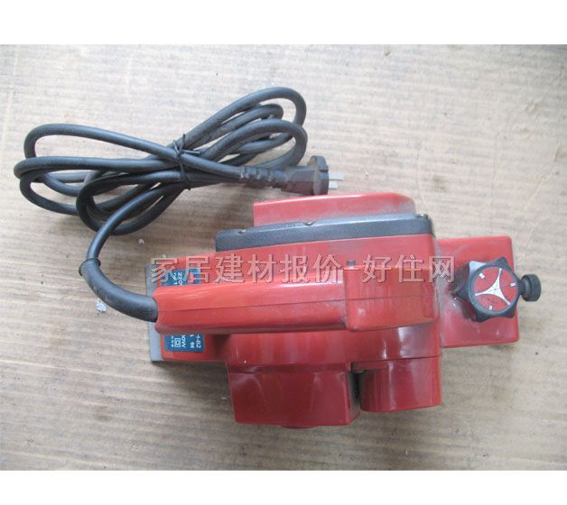 ��� M1B-LH-82 700W