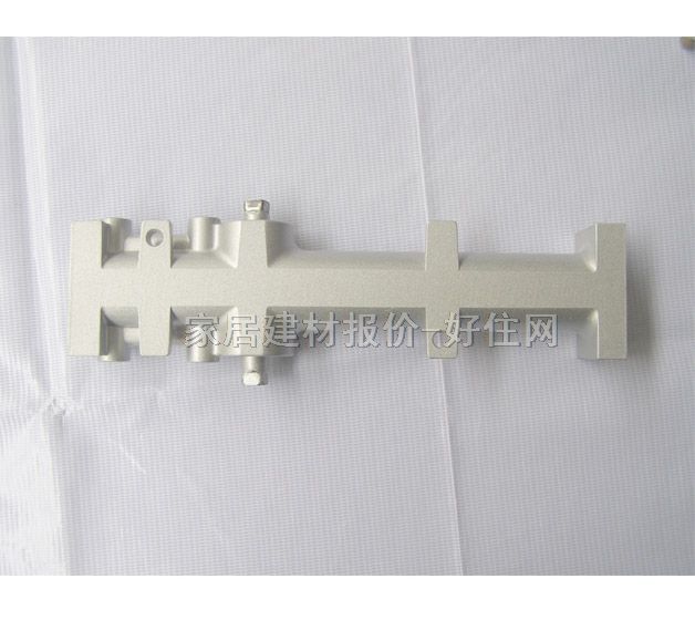 ʩ�͵��]�T�� 4022�y��ɫ �X