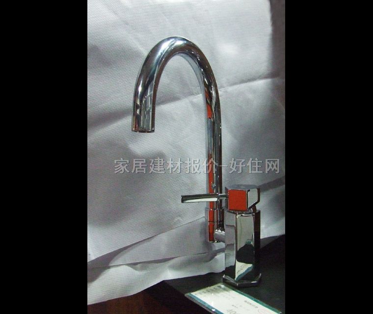 �N�����^ E-03605 ���