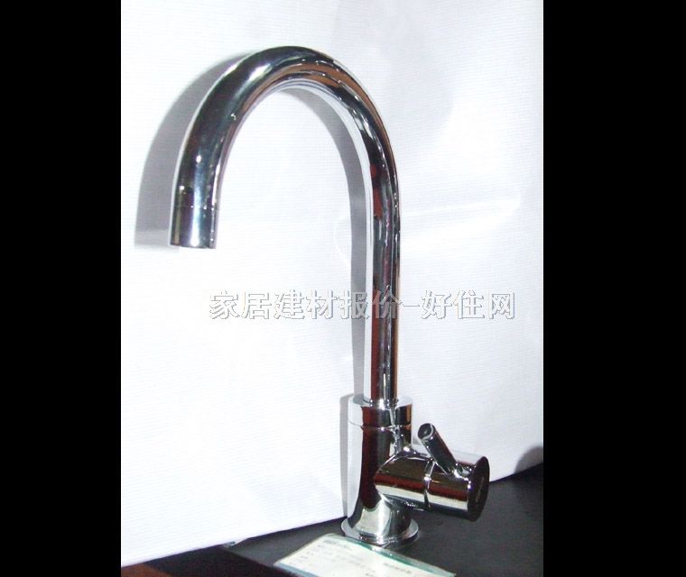 �N�����^ E-01004 ���