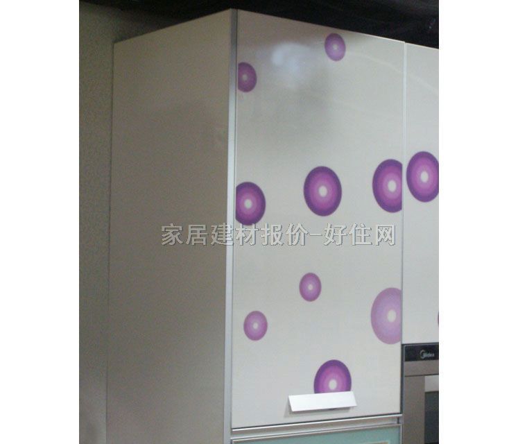 �������y�N������ UV���L�� ӆ��