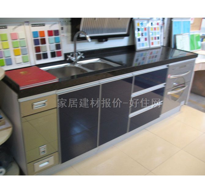 �N���ع� XY-UV�� ӆ��