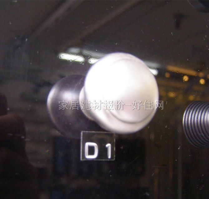 ���T������� ɰ�yɫD1 �X�Ͻ� ���s�A����