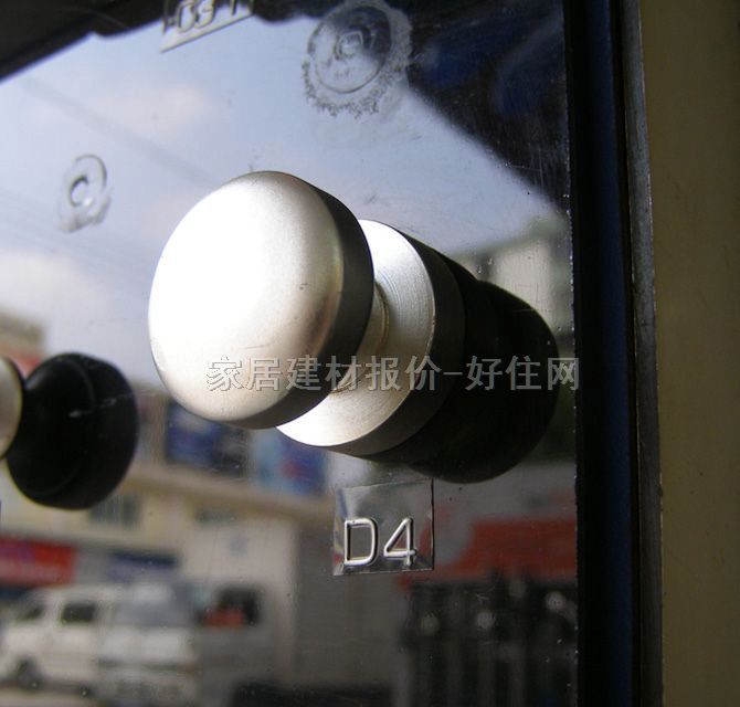 ���T������� ɰ�yɫD4 �X�Ͻ� ���s�A����