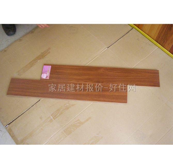 ِ˼�����ͺϵذ� ��ľ���y 1215��125��8mm