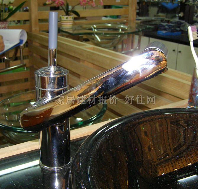 �ΰ�˹���ʽ���� ��ɫ�WƬ ӆ��