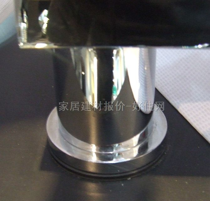 �ζ��N�����^ S2317P4 ���