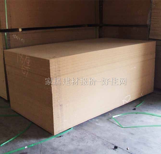 �ܶȰ�(�w�S��) ���ܶ� 2440mm��1220mm����18mm