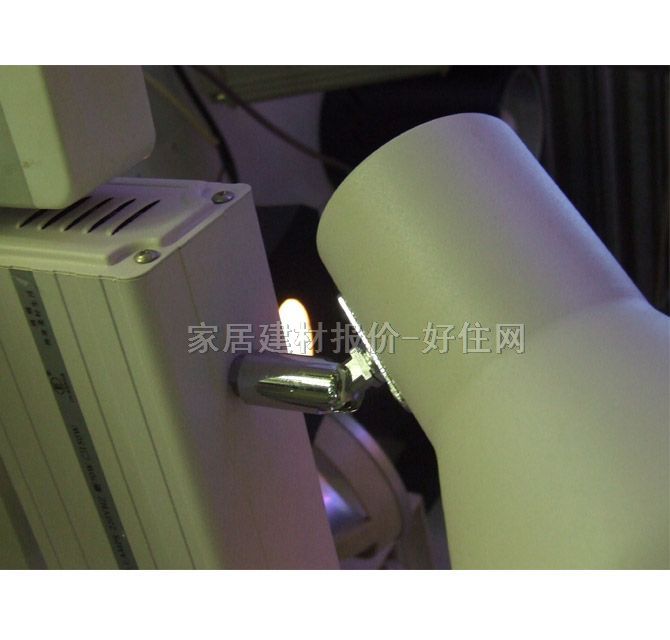 ���ν��u��� ��܉224 70w ��ɫ