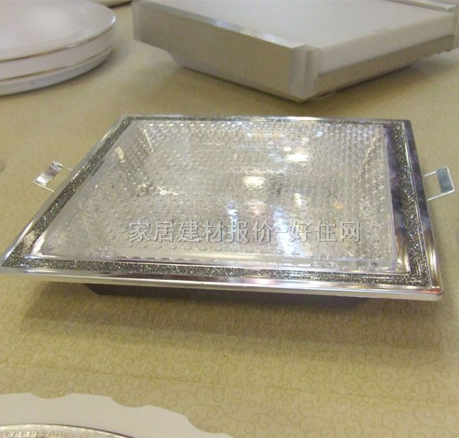 ��־��픟� �N�l��_�� 883 ���� �F�������L�� ͸��������