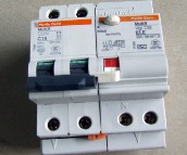 ÷�m���m ��·��\�՚��_�P 16A C652P32AELE     