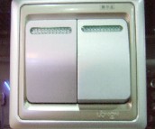 ���ܴ��E���_�P��� NB162Q/2 2λ�p�� �yɫ