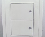 ��ٴ��E���_�P��� �MʽE3032H1EW(WW) 2λ�ο� ��ɫ