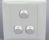 ���ָ���_�P E2033/1/2A 3λ�ο� ��ɫ����