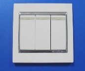 ���ɴ��E���_�P��� S51031BY 3λ�ο� �y߅ ��ɫ