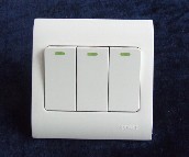 �ɱ� ���E���_�P��� 3λ�ο� C3C3/3 ��ɫ ���ɹ�ָʾ   