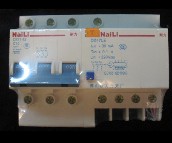 ������·��\�՚��_�P DZ47-63 C10 3P+N 10A 