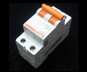 ÷�m���m ��·��\�՚��_�P 2P 32A Easy C32 �՚��_�P���ܚ���·����    