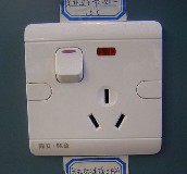 �Aˇ�������_�P������� C/03 ���O��1λ�ο� 