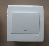 ÷�m���m���E���_�P��� FB31 1λ�p�� ��ɫ