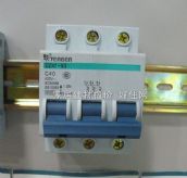 ������·��\�՚��_�P DZ47-63 C40 3P 40A 